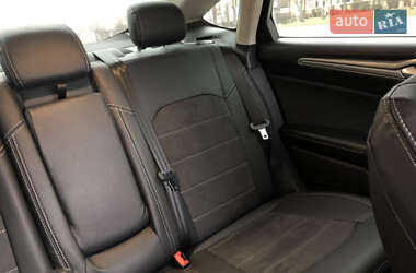Седан Ford Fusion 2020 в 