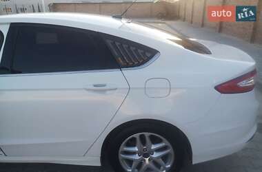 Седан Ford Fusion 2015 в Луцке