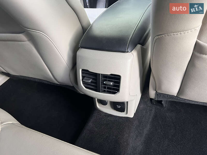 Седан Ford Fusion 2018 в Киеве