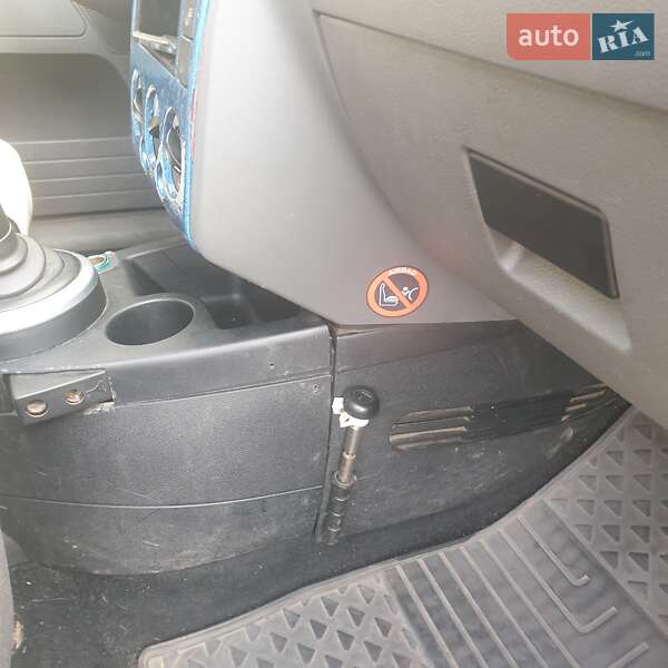 Хэтчбек Ford Fusion 2003 в Киеве