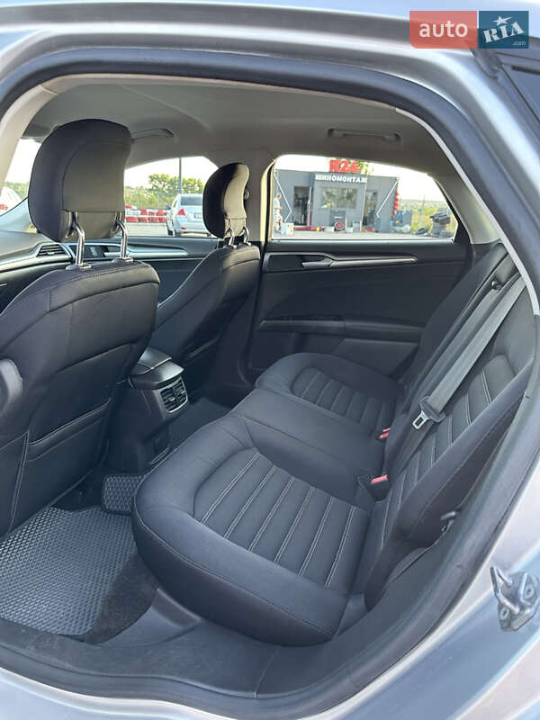 Седан Ford Fusion 2014 в Виннице