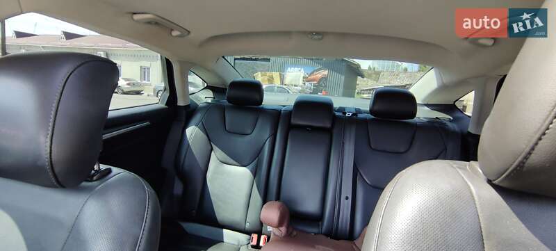 Седан Ford Fusion 2013 в Хмельнике