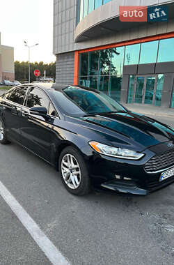 Седан Ford Fusion 2013 в 