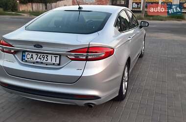 Седан Ford Fusion 2016 в Умані
