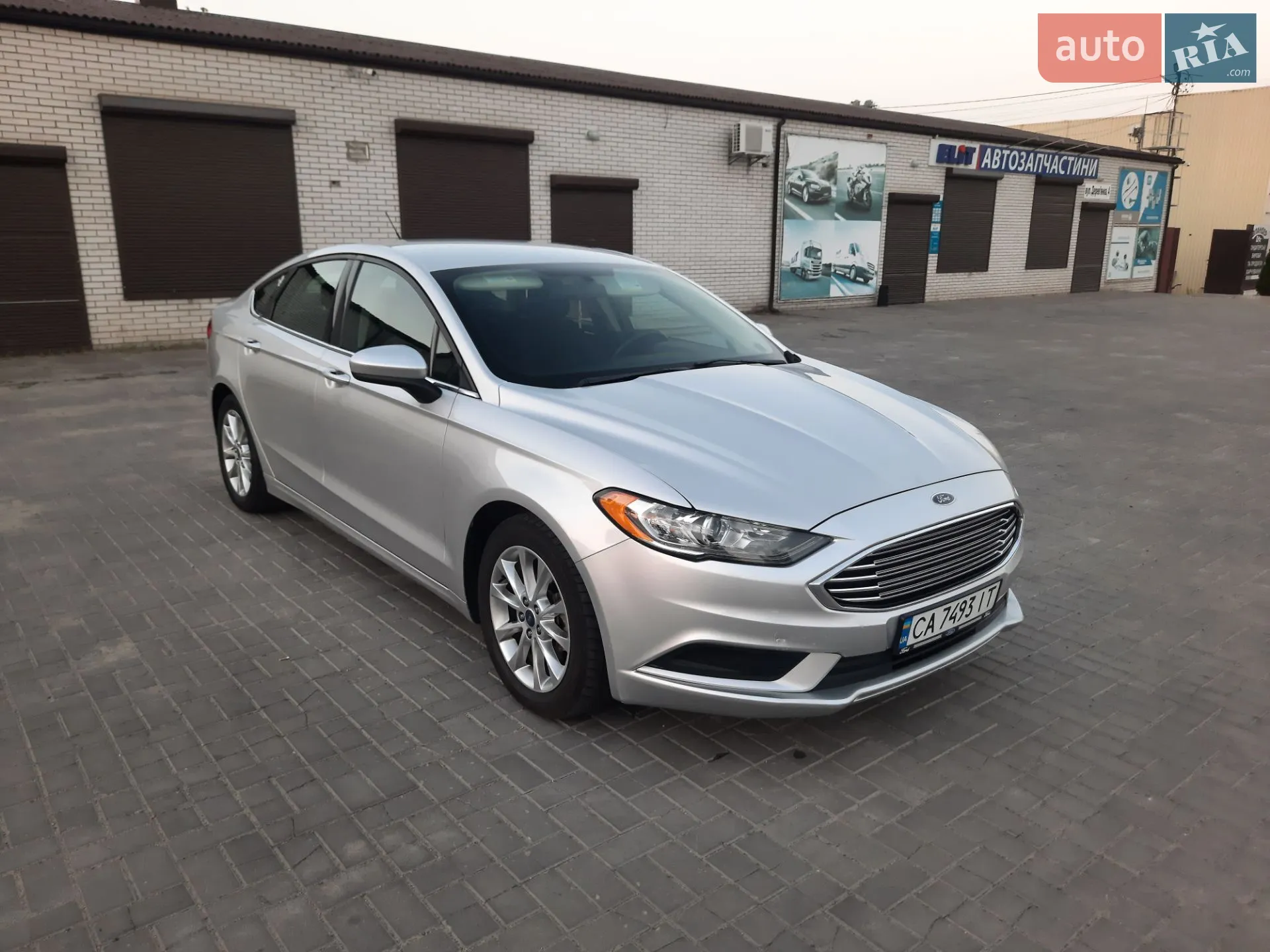 2016 Ford Fusion - мініатюра 28