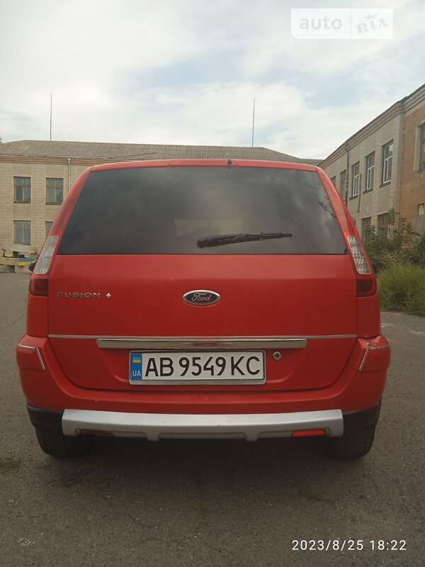 Хэтчбек Ford Fusion 2010 в Томашполе
