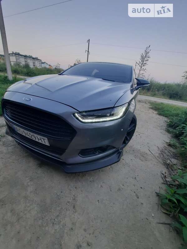 Седан Ford Fusion 2012 в Ужгороде