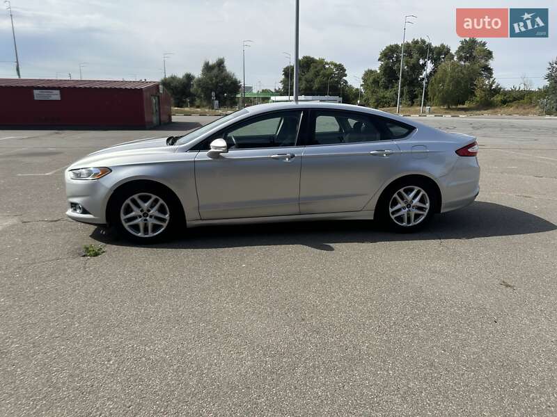 Седан Ford Fusion 2015 в Киеве