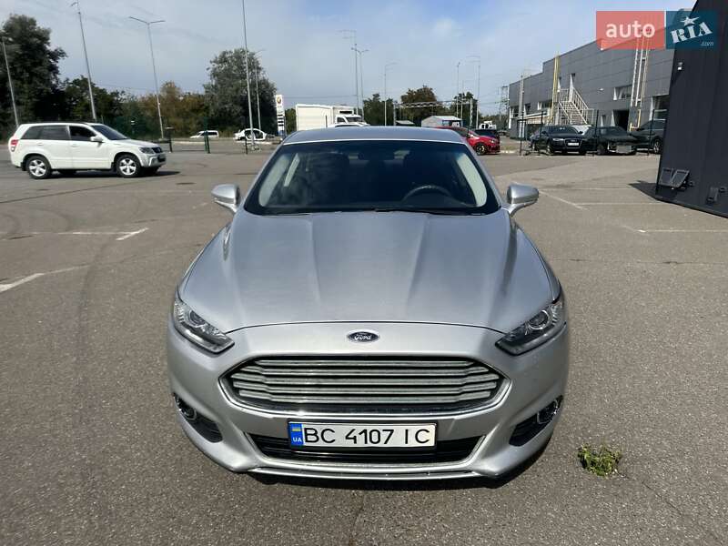 Седан Ford Fusion 2015 в Киеве