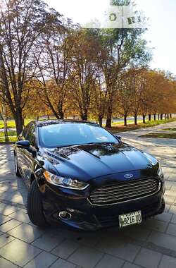 Седан Ford Fusion 2016 в Кам'янському