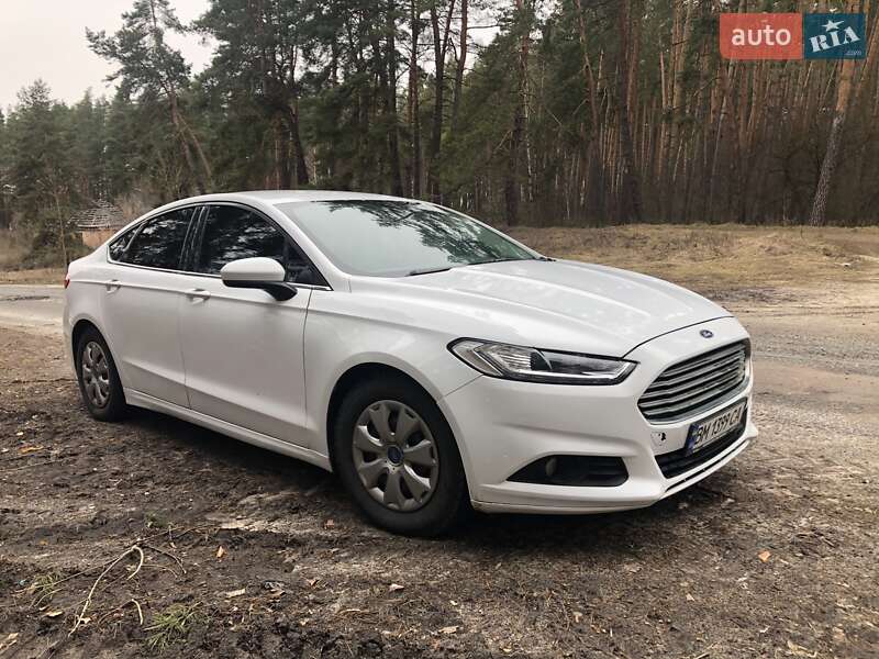 Седан Ford Fusion 2016 в Недригайлове