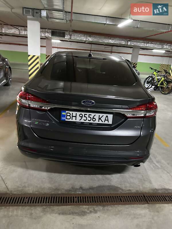 Седан Ford Fusion 2017 в Одесі