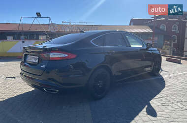 Седан Ford Fusion 2016 в Львове
