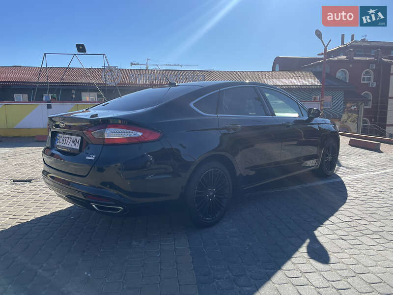 Седан Ford Fusion 2016 в Львове