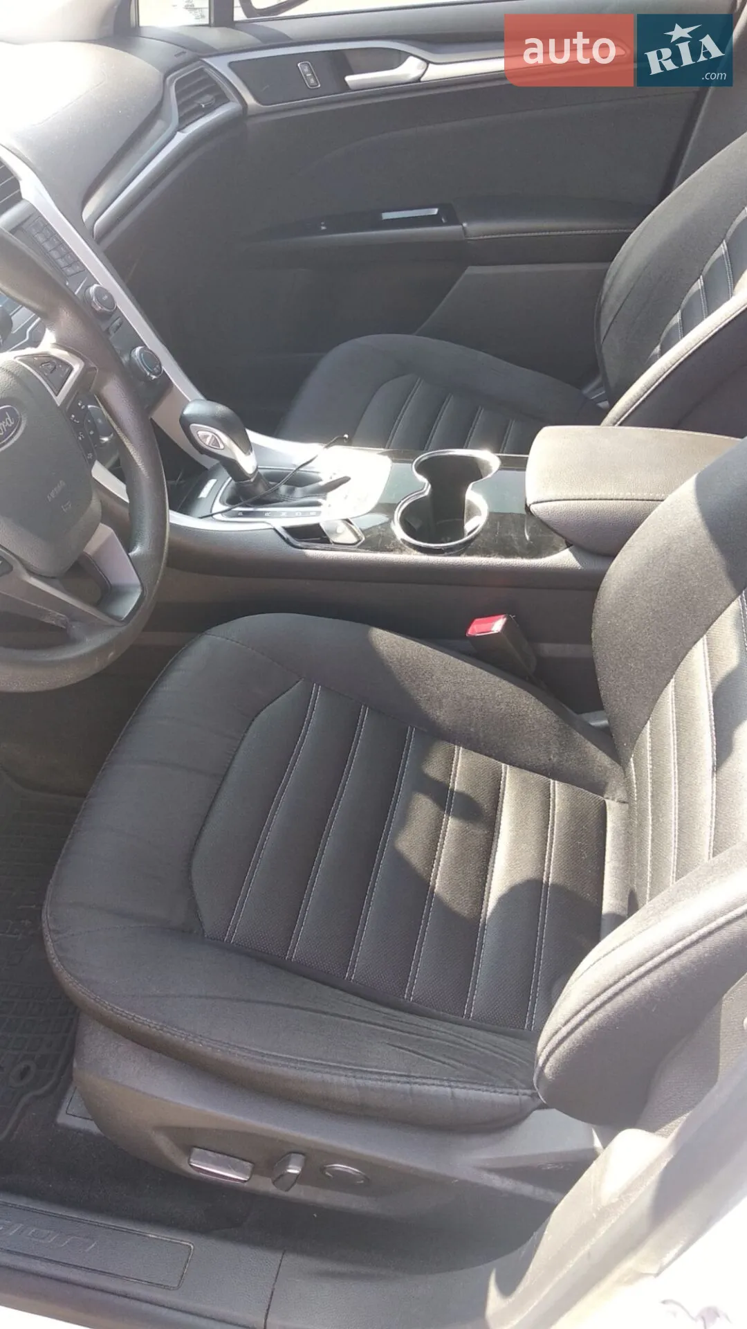 2015 Ford Fusion - мініатюра 23