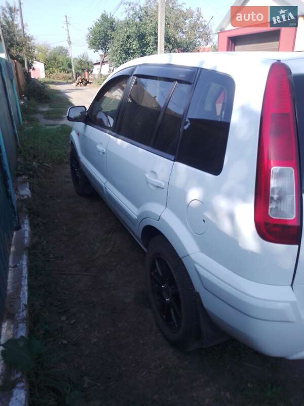 Хэтчбек Ford Fusion 2010 в Смеле фото 7 Хэтчбек Ford Fusion 2010 в Смеле