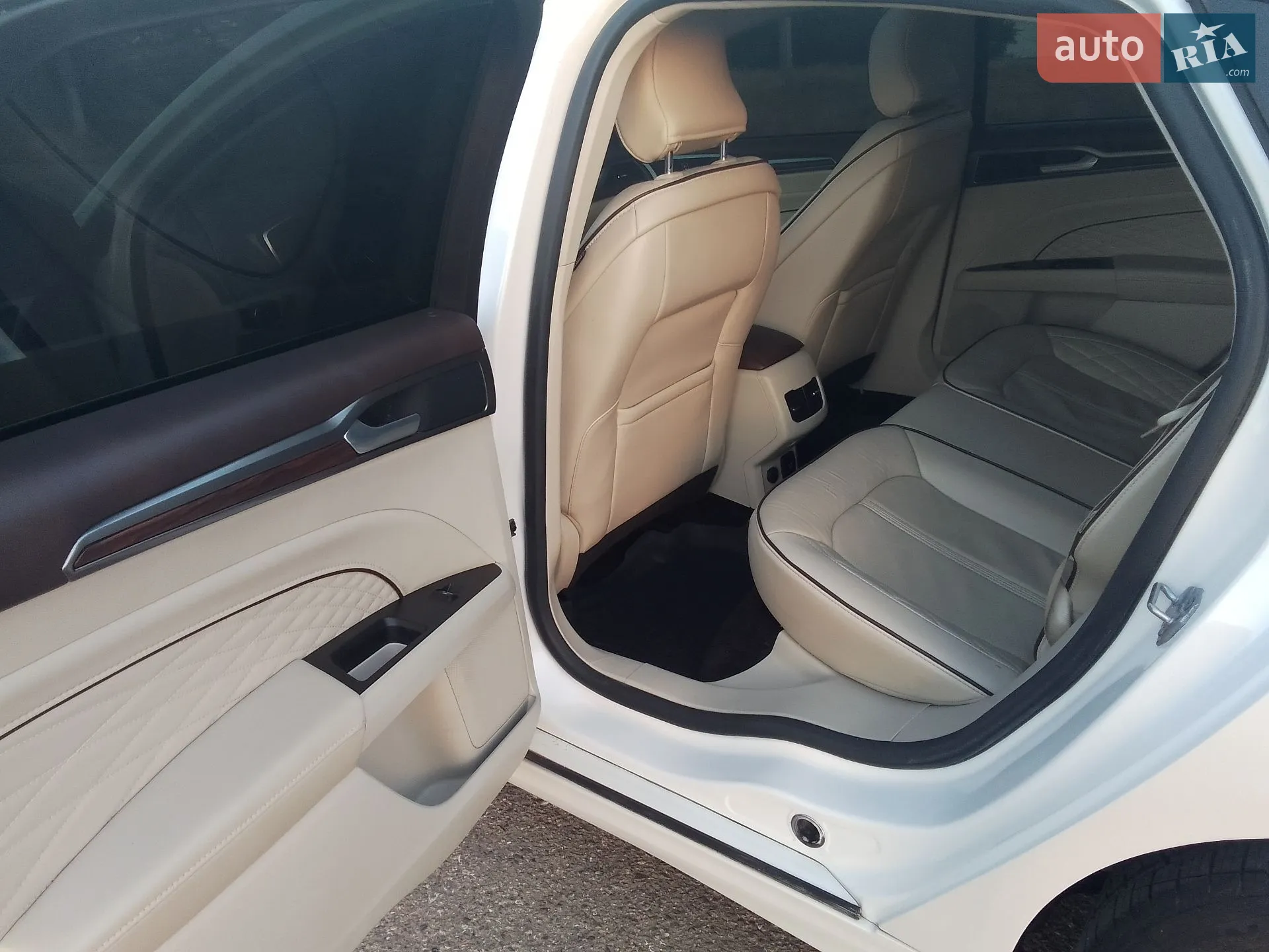 2016 Ford Fusion - мініатюра 15