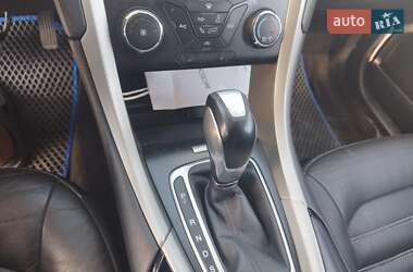 Седан Ford Fusion 2014 в 