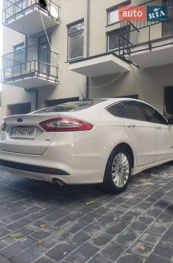 Седан Ford Fusion 2013 в Ужгороде