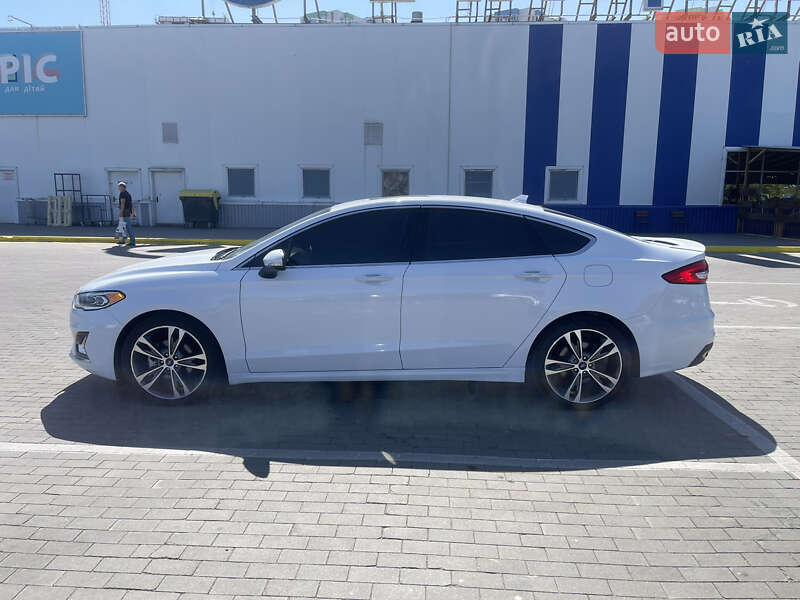Седан Ford Fusion 2020 в Одессе