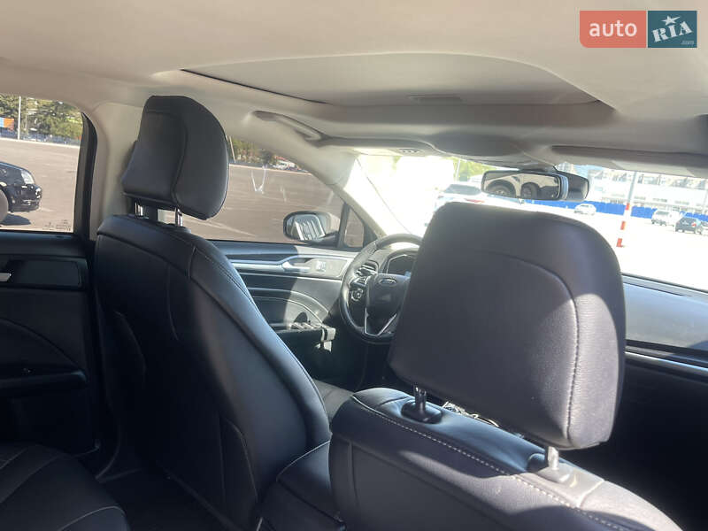 Седан Ford Fusion 2020 в Одессе