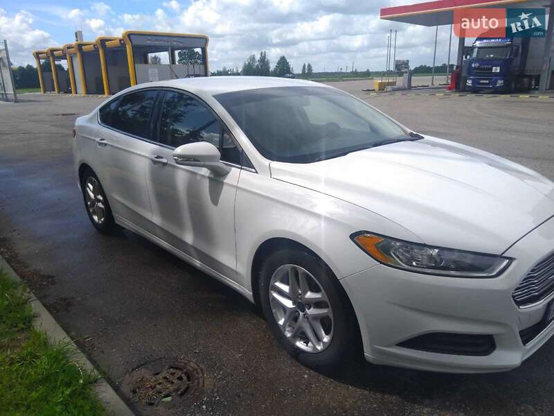 Седан Ford Fusion 2013 в Киеве