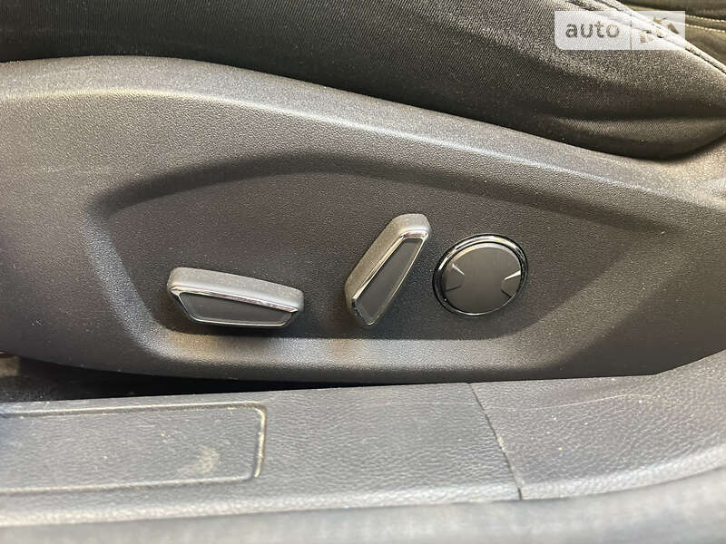 Седан Ford Fusion 2015 в Киеве фото 8 Седан Ford Fusion 2015 в Киеве