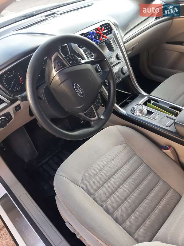Седан Ford Fusion 2017 в Новоукраїнці