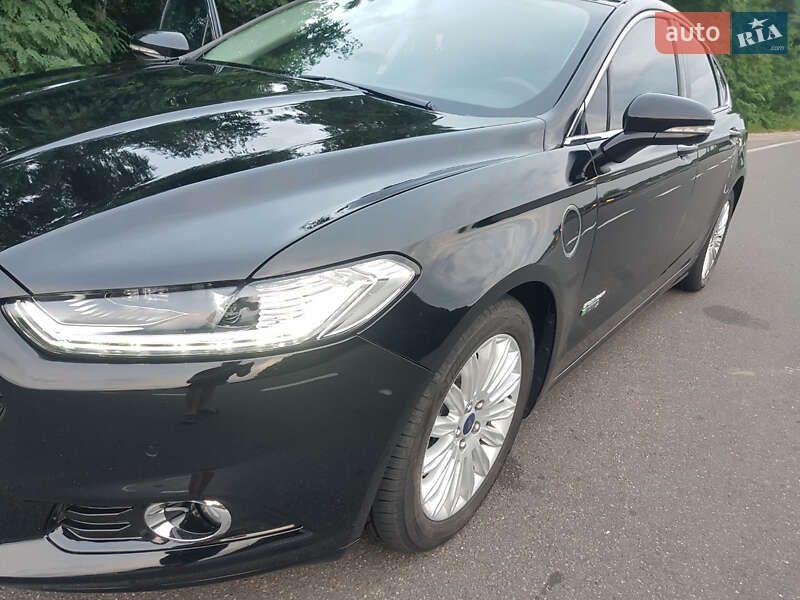 Седан Ford Fusion 2015 в Киеве