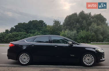 Седан Ford Fusion 2015 в Києві