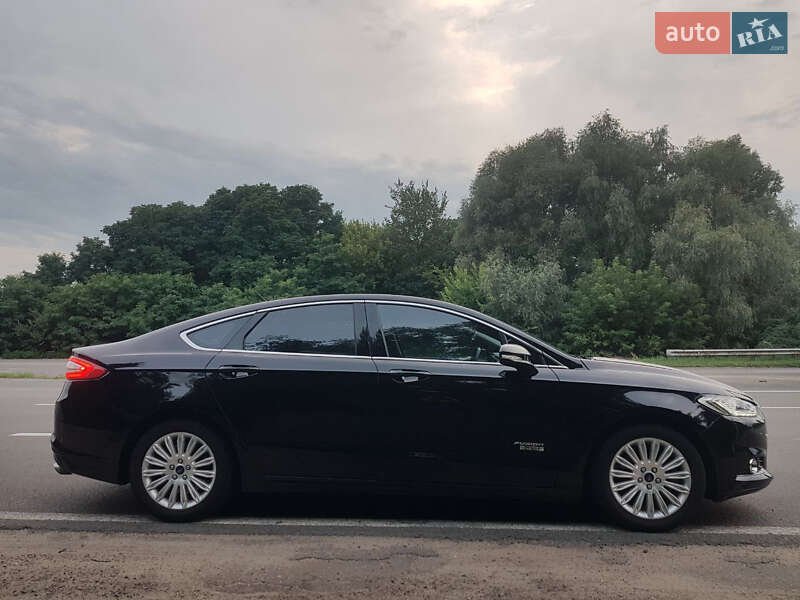 Седан Ford Fusion 2015 в Киеве