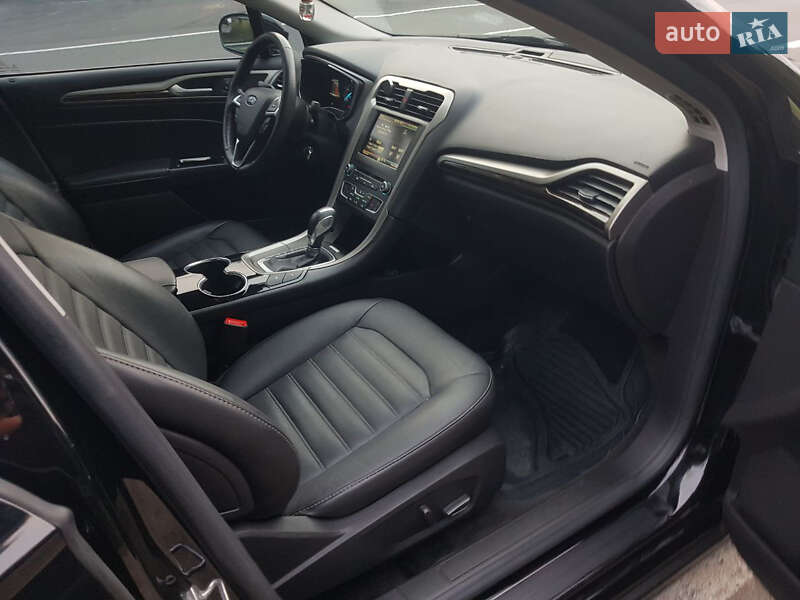 Седан Ford Fusion 2015 в Киеве