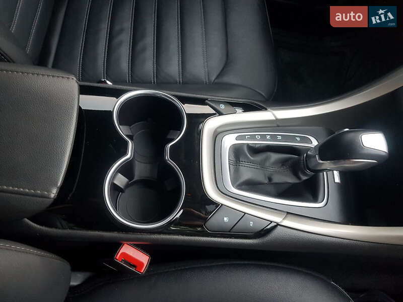 Седан Ford Fusion 2015 в Киеве