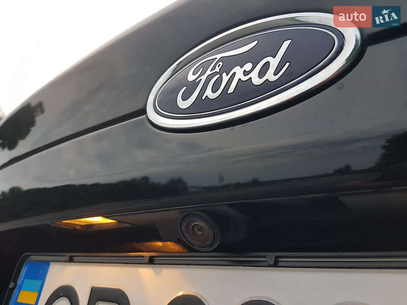 Седан Ford Fusion 2015 в Киеве