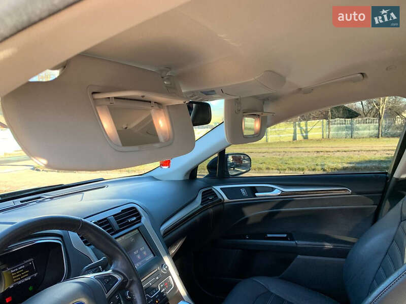 Седан Ford Fusion 2015 в Киеве