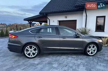 Седан Ford Fusion 2017 в Ровно