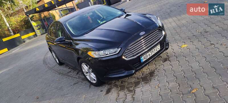 Седан Ford Fusion 2013 в 