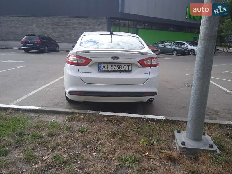 Седан Ford Fusion 2014 в 