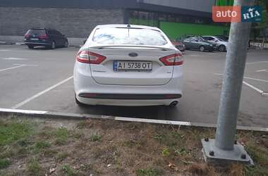 Седан Ford Fusion 2014 в 