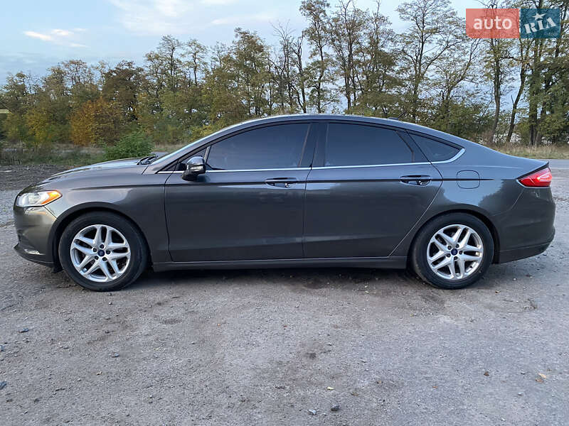 Седан Ford Fusion 2015 в Виннице