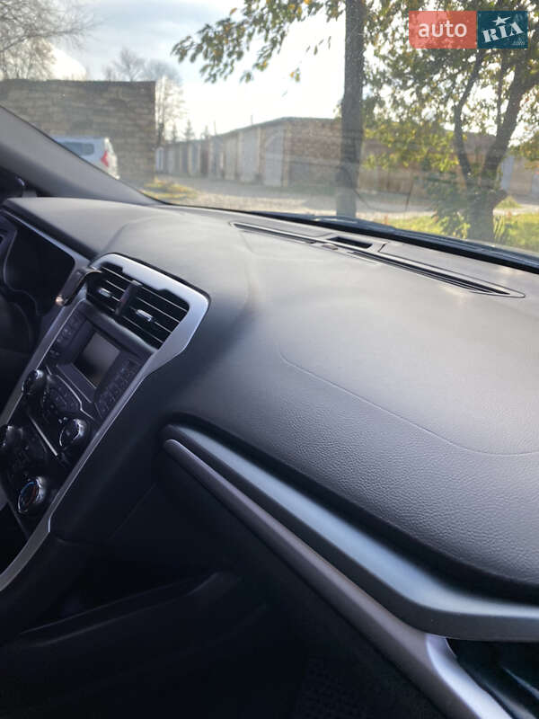 Седан Ford Fusion 2015 в Виннице