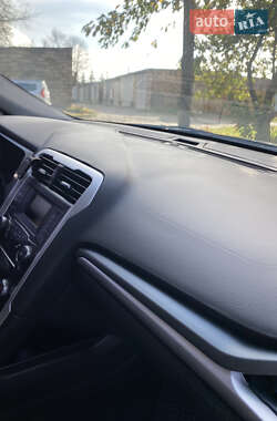 Седан Ford Fusion 2015 в 