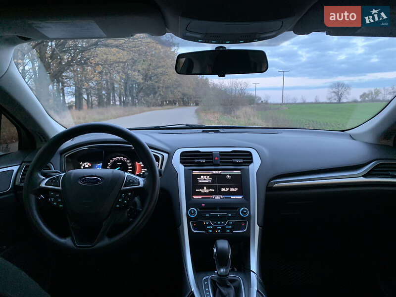 Седан Ford Fusion 2015 в Кропивницькому