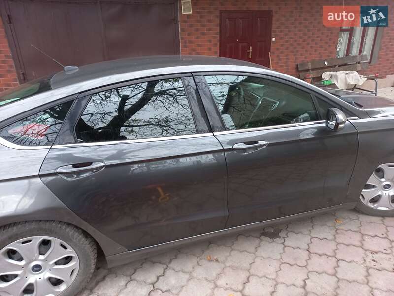 Седан Ford Fusion 2013 в Тернополе
