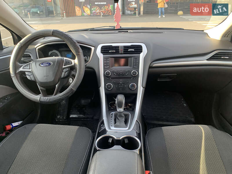 Седан Ford Fusion 2016 в Києві