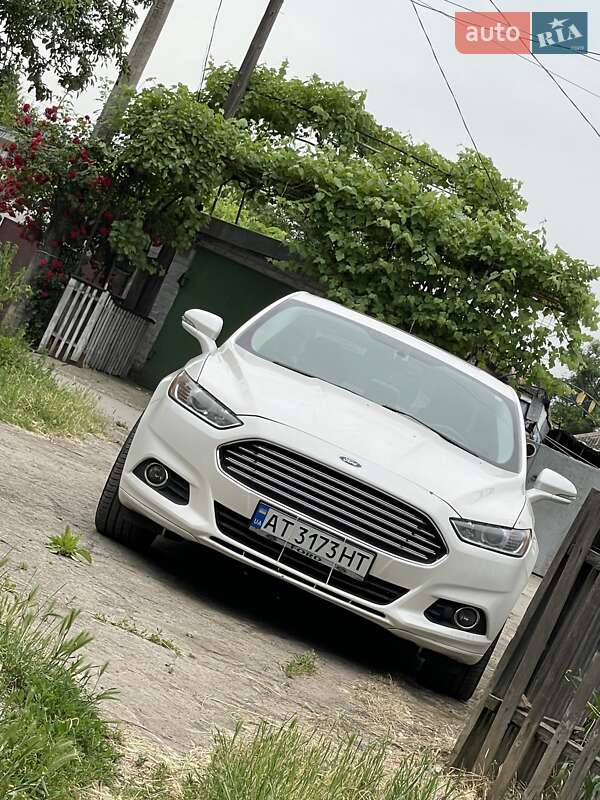 Ford Fusion 2016