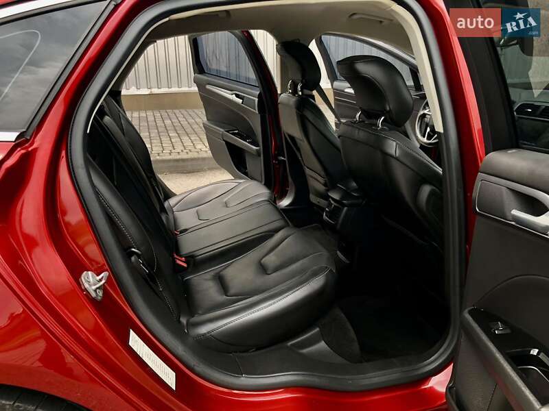 Седан Ford Fusion 2014 в Тячеве