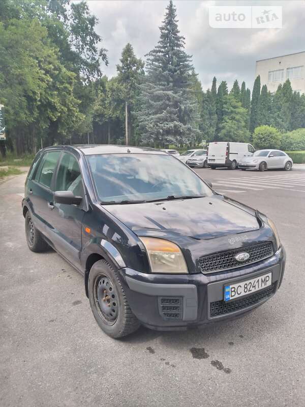 Хэтчбек Ford Fusion 2006 в Львове