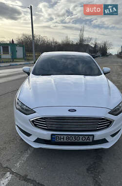 Седан Ford Fusion 2017 в 