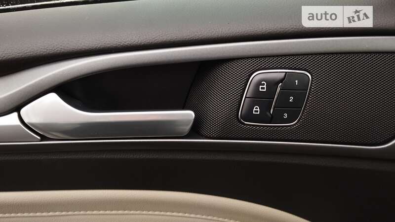 Седан Ford Fusion 2015 в Хмельницком фото 12 Седан Ford Fusion 2015 в Хмельницком